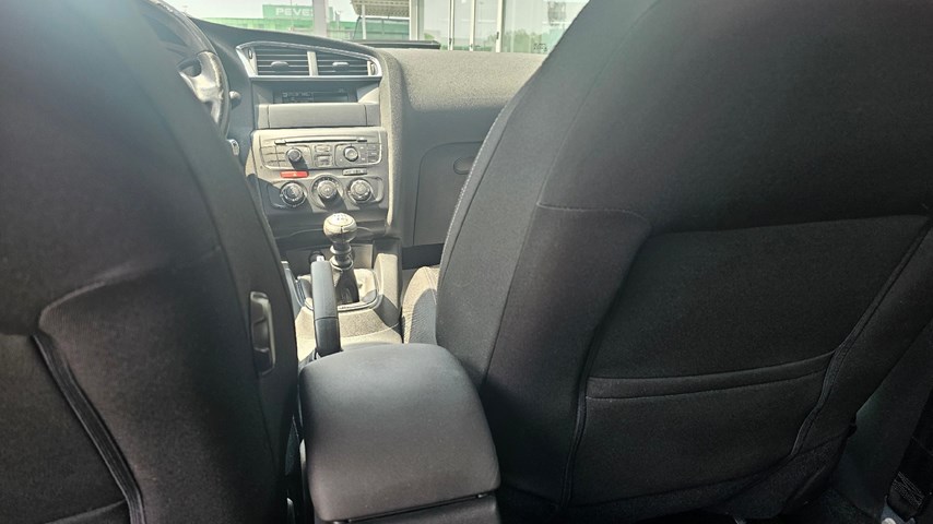 RABLJENO VOZILO CITROEN C4 FEEL BHDI 120 BVM SS Mehanički mjenjač DIESEL 224226