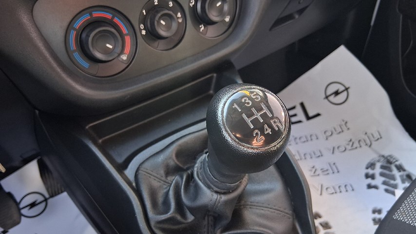 RABLJENO VOZILO FIAT DOBLO 1,3 MJET Mehanički mjenjač DIESEL 224530