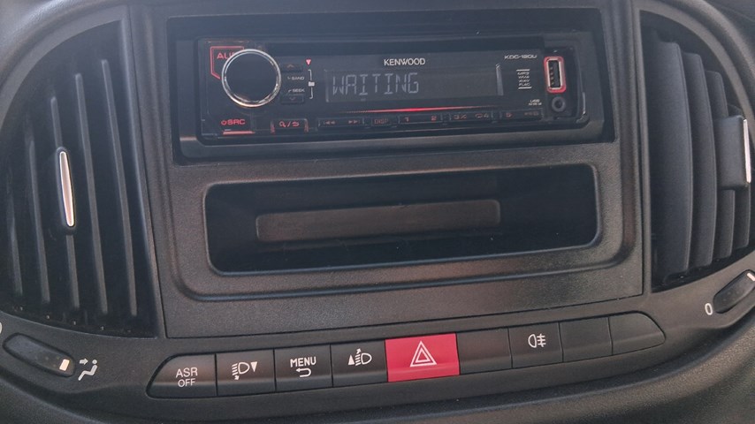 RABLJENO VOZILO FIAT DOBLO 1,3 MJET Mehanički mjenjač DIESEL 224530