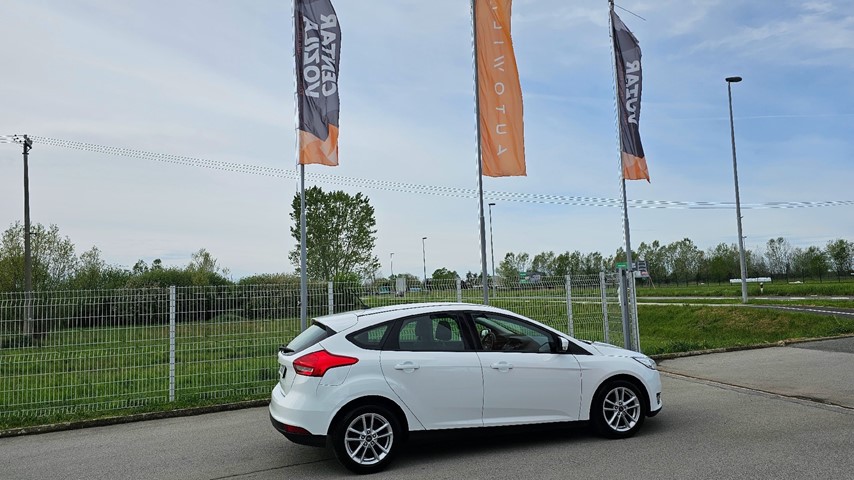 RABLJENO VOZILO FORD FOCUS 1,5 D Mehanički mjenjač DIESEL 223832