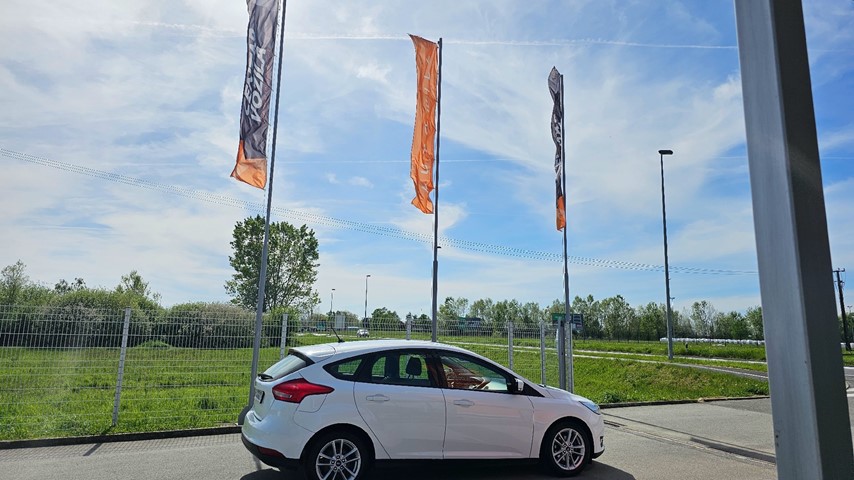 RABLJENO VOZILO FORD FOCUS 1,5 TDCI Mehanički mjenjač DIESEL 223833