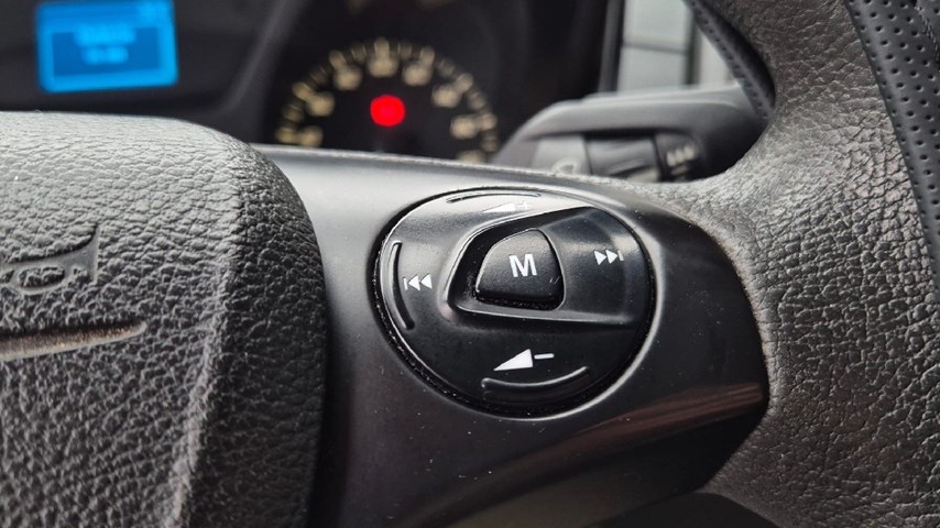RABLJENO VOZILO FORD TRANSIT 2,0 TDCI Mehanički mjenjač DIESEL 65761