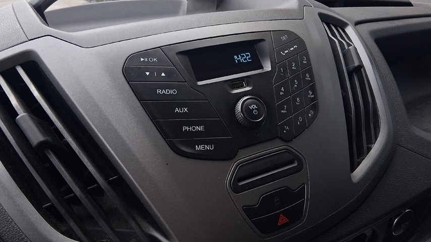RABLJENO VOZILO FORD TRANSIT 2,0 TDCI Mehanički mjenjač DIESEL 65761