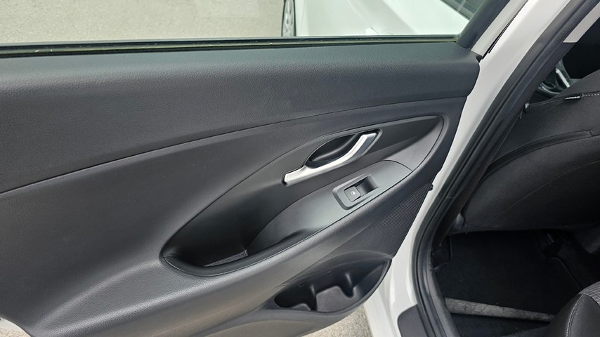 RABLJENO VOZILO HYUNDAI I30 1,4 YES SW Mehanički mjenjač BENZIN 224256