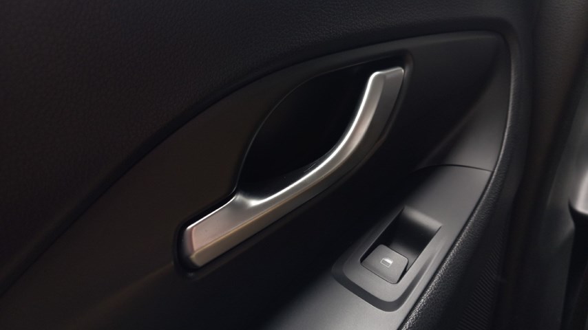 RABLJENO VOZILO HYUNDAI I30 1,4 YES SW Mehanički mjenjač BENZIN 224256