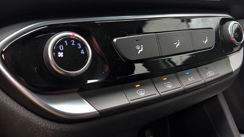 RABLJENO VOZILO HYUNDAI I30 1,4 YES SW Mehanički mjenjač BENZIN 224256