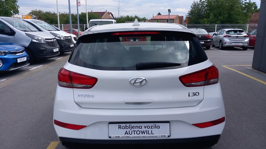 RABLJENO VOZILO HYUNDAI i30 FL 1,5 DPi 110 Mehanički mjenjač BENZIN 224192