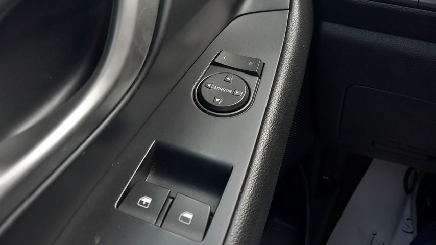 RABLJENO VOZILO HYUNDAI i30 FL 1,5 DPi 110 Mehanički mjenjač BENZIN 224192