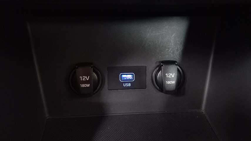 RABLJENO VOZILO HYUNDAI i30 FL 1,5 DPi 110 Mehanički mjenjač BENZIN 224192