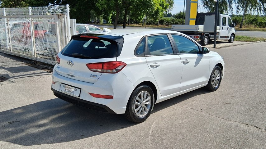 RABLJENO VOZILO HYUNDAI i30 FL 1,6 CRDI 115 Mehanički mjenjač DIESEL 224191
