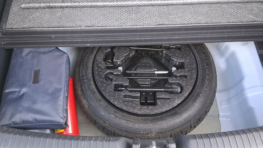RABLJENO VOZILO HYUNDAI i30 FL 1,6 CRDI 115 Mehanički mjenjač DIESEL 224191