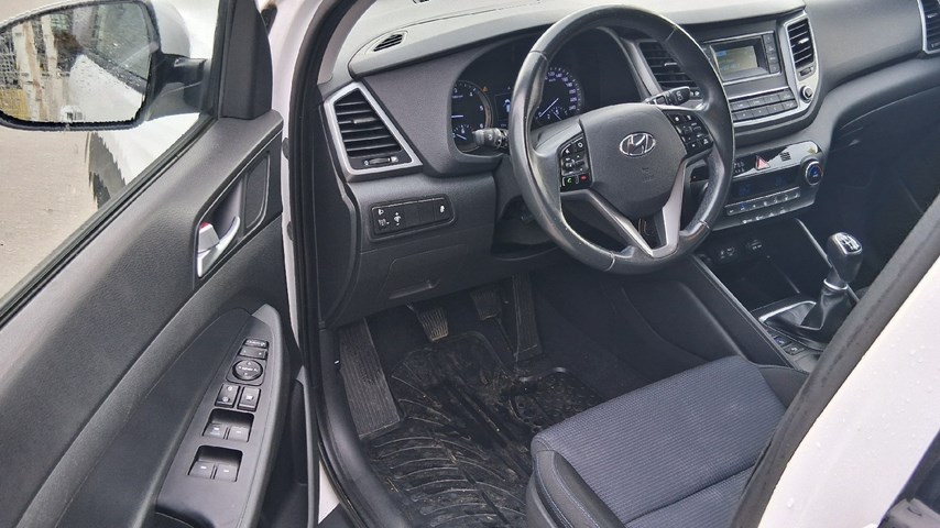 RABLJENO VOZILO HYUNDAI TUCSON 1,7 CRDI Mehanički mjenjač DIESEL 27314