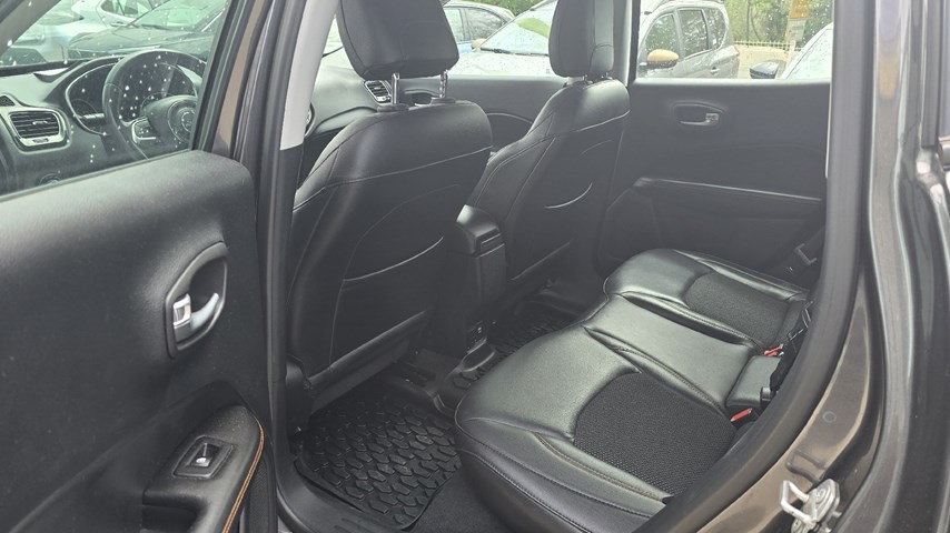 RABLJENO VOZILO JEEP COMPASS 1,6 MJT E6 Mehanički mjenjač DIESEL 27420