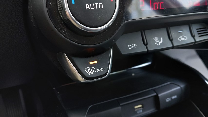 RABLJENO VOZILO KIA STONIC 1,2 GAS LX URBAN Mehanički mjenjač BENZIN 224090