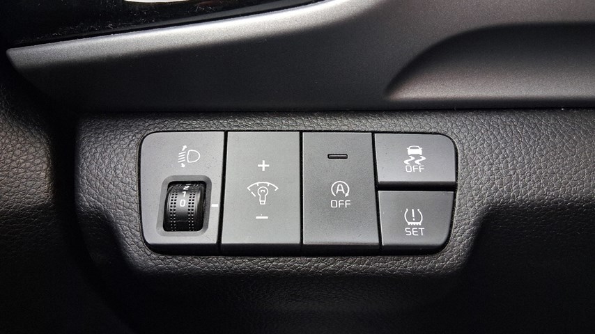 RABLJENO VOZILO KIA STONIC 1,2 GAS LX URBAN Mehanički mjenjač BENZIN 224088