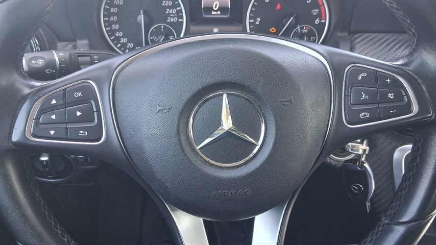 RABLJENO VOZILO MERCEDES GLA 200 D Mehanički mjenjač DIESEL 20922