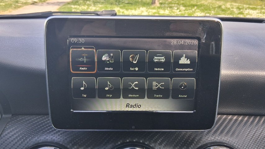 RABLJENO VOZILO MERCEDES GLA 200 D Mehanički mjenjač DIESEL 20922