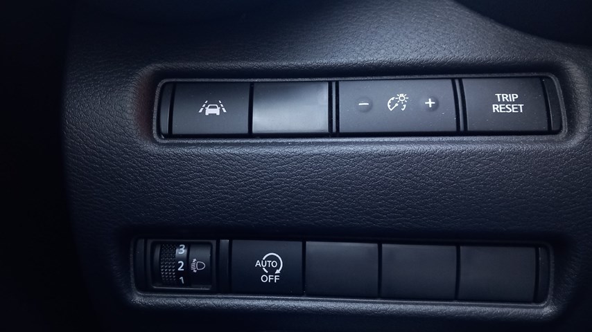 RABLJENO VOZILO NISSAN JUKE 1,0 T VISIA Mehanički mjenjač BENZIN 65751