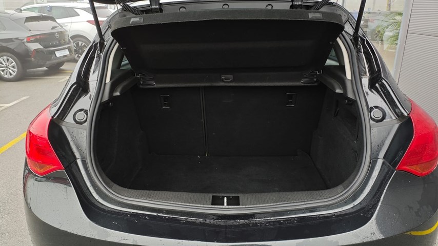 RABLJENO VOZILO OPEL ASTRA 1.4 ENJOY TURBO Mehanički mjenjač BENZIN 224388