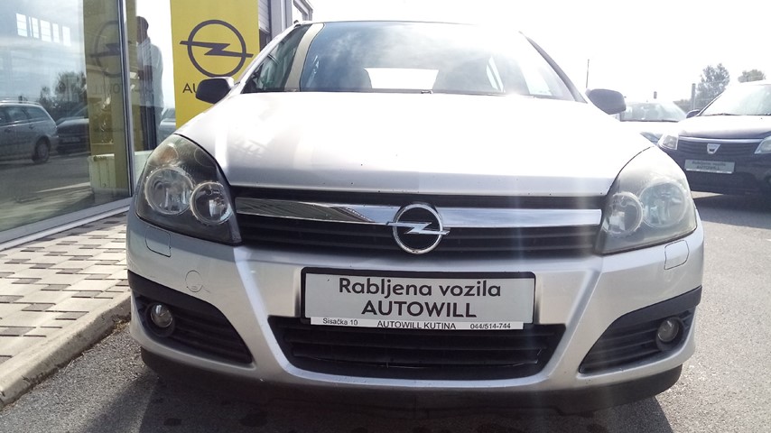 RABLJENO VOZILO OPEL ASTRA 1,4 I 16V LPG Mehanički mjenjač BENZIN 223740