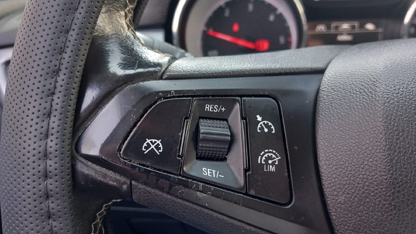 RABLJENO VOZILO OPEL ASTRA 1,5 DVH Mehanički mjenjač DIESEL 65741