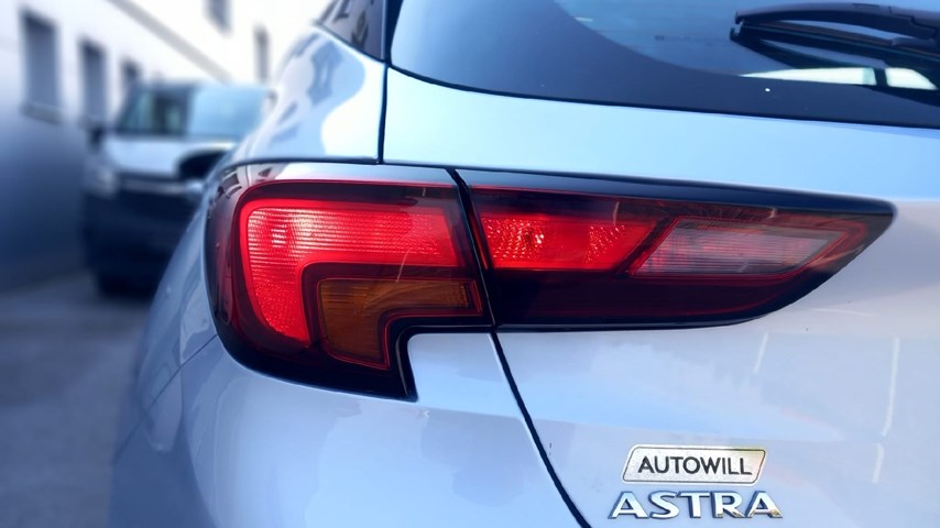 RABLJENO VOZILO OPEL ASTRA 1,5 DVH Mehanički mjenjač DIESEL 65743