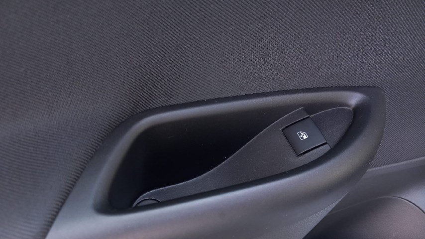 RABLJENO VOZILO OPEL ASTRA 1,5 DVH Mehanički mjenjač DIESEL 65743