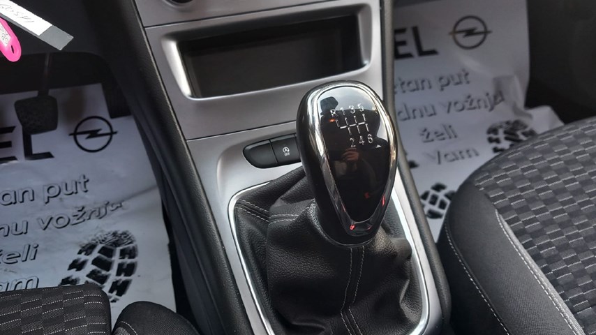 RABLJENO VOZILO OPEL ASTRA 1,5 DVH Mehanički mjenjač DIESEL 65743