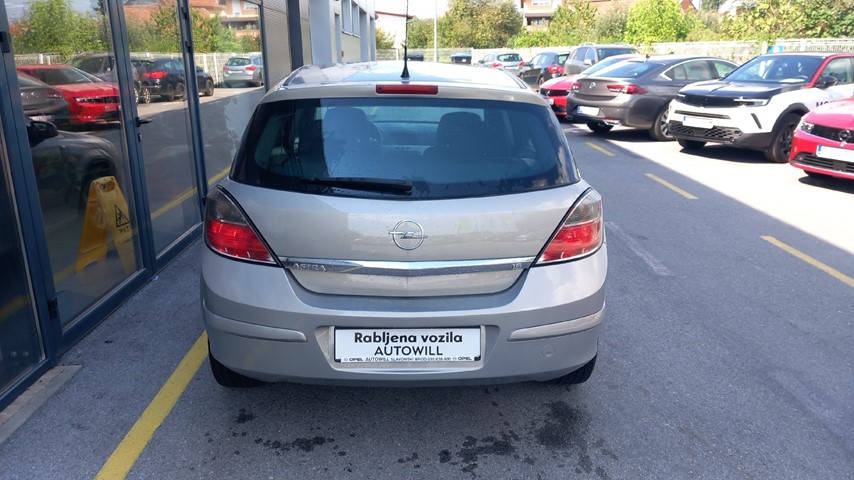 RABLJENO VOZILO OPEL ASTRA 1,6 ENJOY Mehanički mjenjač BENZIN 222907