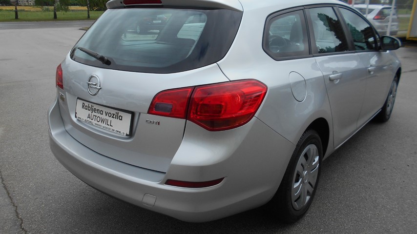 RABLJENO VOZILO OPEL ASTRA 1,7 CDTI DIESEL 20721