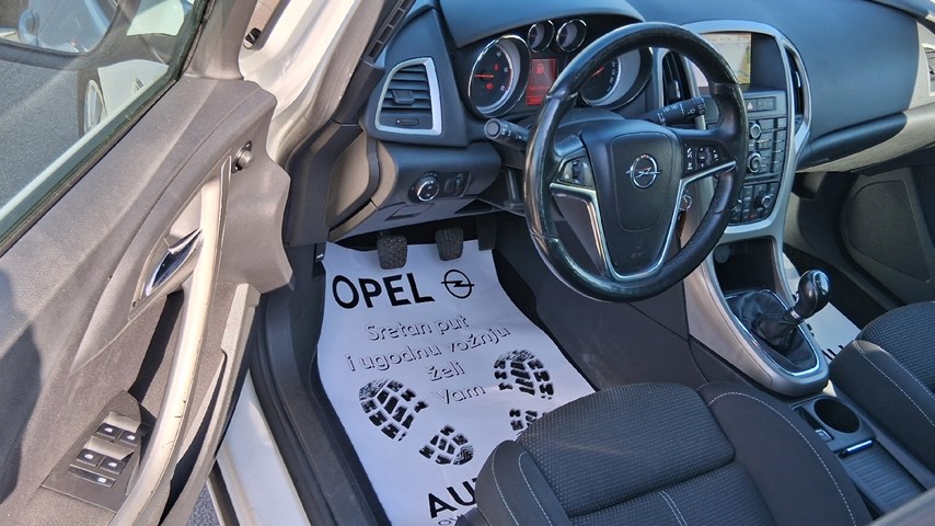 RABLJENO VOZILO OPEL ASTRA 1,7 CDTI Mehanički mjenjač DIESEL 224270