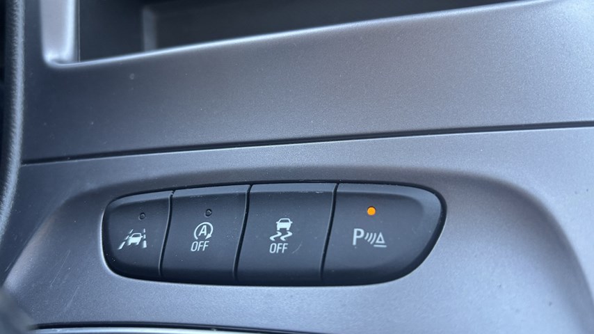 RABLJENO VOZILO OPEL ASTRA Business Edition F 1,5 DVC MT6 Mehanički mjenjač DIESEL 224873