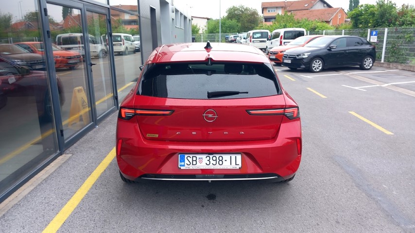 RABLJENO VOZILO OPEL ASTRA Business Elegance 1,2 Mehanički mjenjač BENZIN 67177