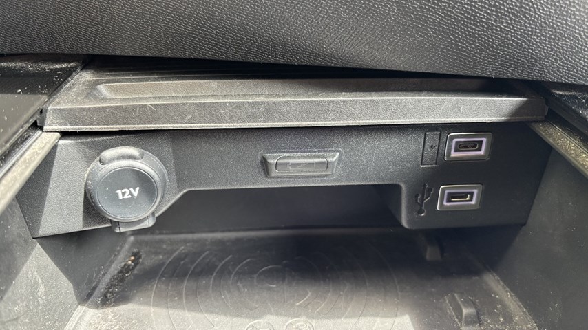 RABLJENO VOZILO OPEL ASTRA BUSINESS ELEGANCE F 1,5 DTH AT8 Automatski sekvencijalni mjenjač DIESEL 224725