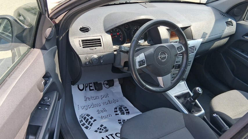 RABLJENO VOZILO OPEL ASTRA CLASSIC 1,6 Mehanički mjenjač BENZIN 223993