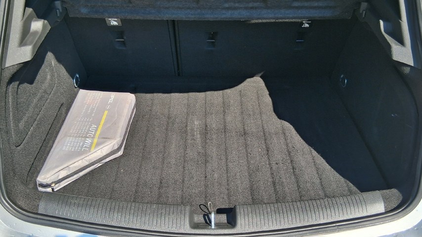 RABLJENO VOZILO OPEL ASTRA D 1.5 DVH MT6 Mehanički mjenjač DIESEL 65750