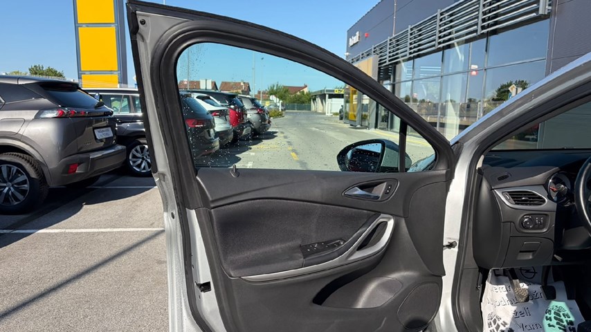 RABLJENO VOZILO OPEL ASTRA D 1.5 DVH MT6 Mehanički mjenjač DIESEL 223798