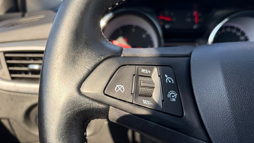 RABLJENO VOZILO OPEL ASTRA D 1.5 DVH MT6 Mehanički mjenjač DIESEL 223798