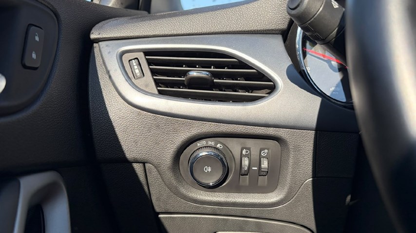 RABLJENO VOZILO OPEL ASTRA D 1.5 DVH MT6 Mehanički mjenjač DIESEL 223798