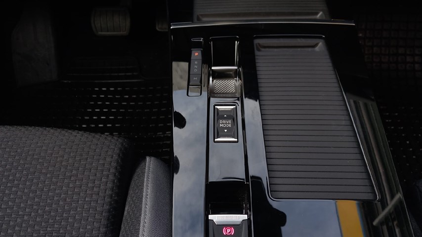 RABLJENO VOZILO OPEL ASTRA EDITION 1,2 Mehanički mjenjač BENZIN 67233