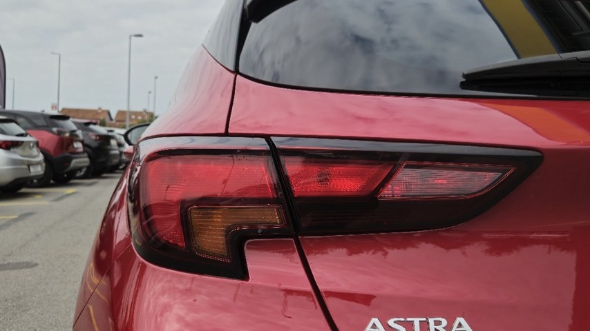 RABLJENO VOZILO OPEL ASTRA EDITION F 1,2 SHL MT6 Mehanički mjenjač BENZIN 224164