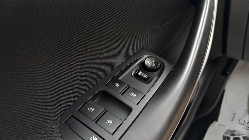 RABLJENO VOZILO OPEL ASTRA EDITION F 1,2 SHL MT6 Mehanički mjenjač BENZIN 224164