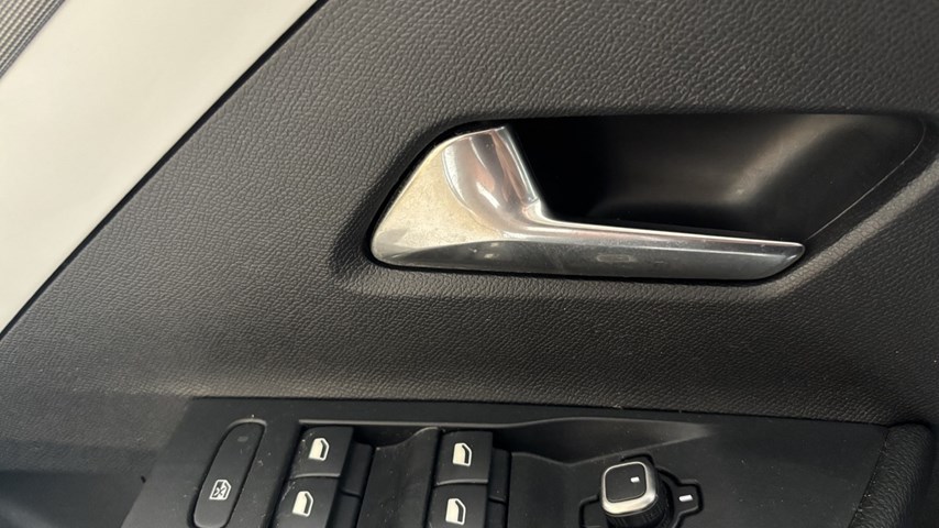 RABLJENO VOZILO OPEL ASTRA EDITION F 1,2 XHL Mehanički mjenjač BENZIN 224579