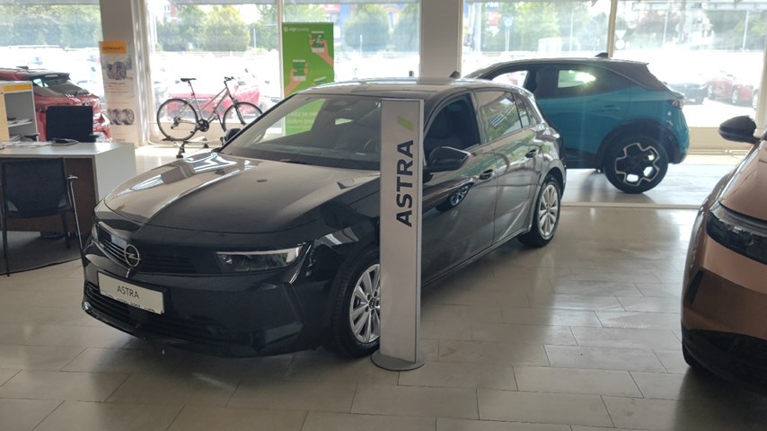 RABLJENO VOZILO OPEL ASTRA EDITION F 1,5 DTH AT8 Automatski mjenjač DIESEL 81446