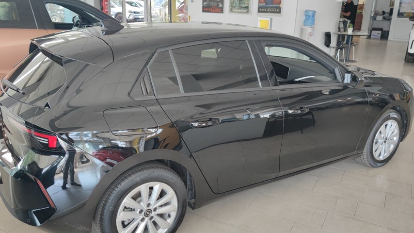 RABLJENO VOZILO OPEL ASTRA EDITION F 1,5 DTH AT8 Automatski mjenjač DIESEL 81446