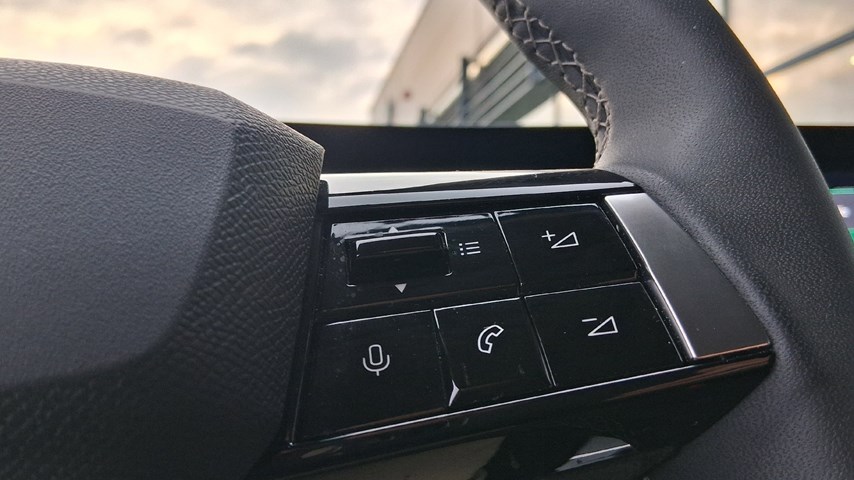 RABLJENO VOZILO OPEL ASTRA EDITION F 1,5 DTH AT8 Automatski mjenjač DIESEL 224574