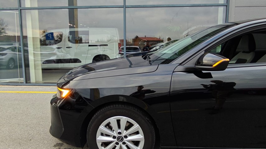 RABLJENO VOZILO OPEL ASTRA EDITION F 1,5 DTH AT8 Automatski mjenjač DIESEL 224574