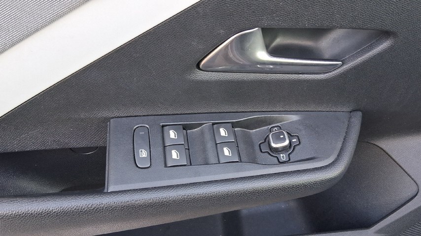 RABLJENO VOZILO OPEL ASTRA EDITION F 1,5 DTH AT8 Automatski mjenjač DIESEL 224575