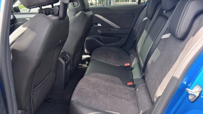 RABLJENO VOZILO OPEL ASTRA ELECTRIC GS BPS Automatski mjenjač ELEKTRIČNI 67241