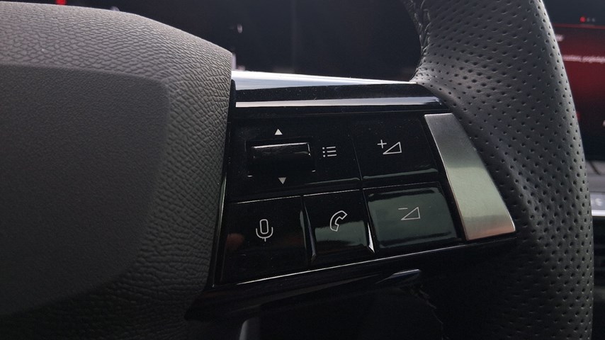 RABLJENO VOZILO OPEL ASTRA ELECTRIC GS BPS Automatski mjenjač ELEKTRIČNI 67241